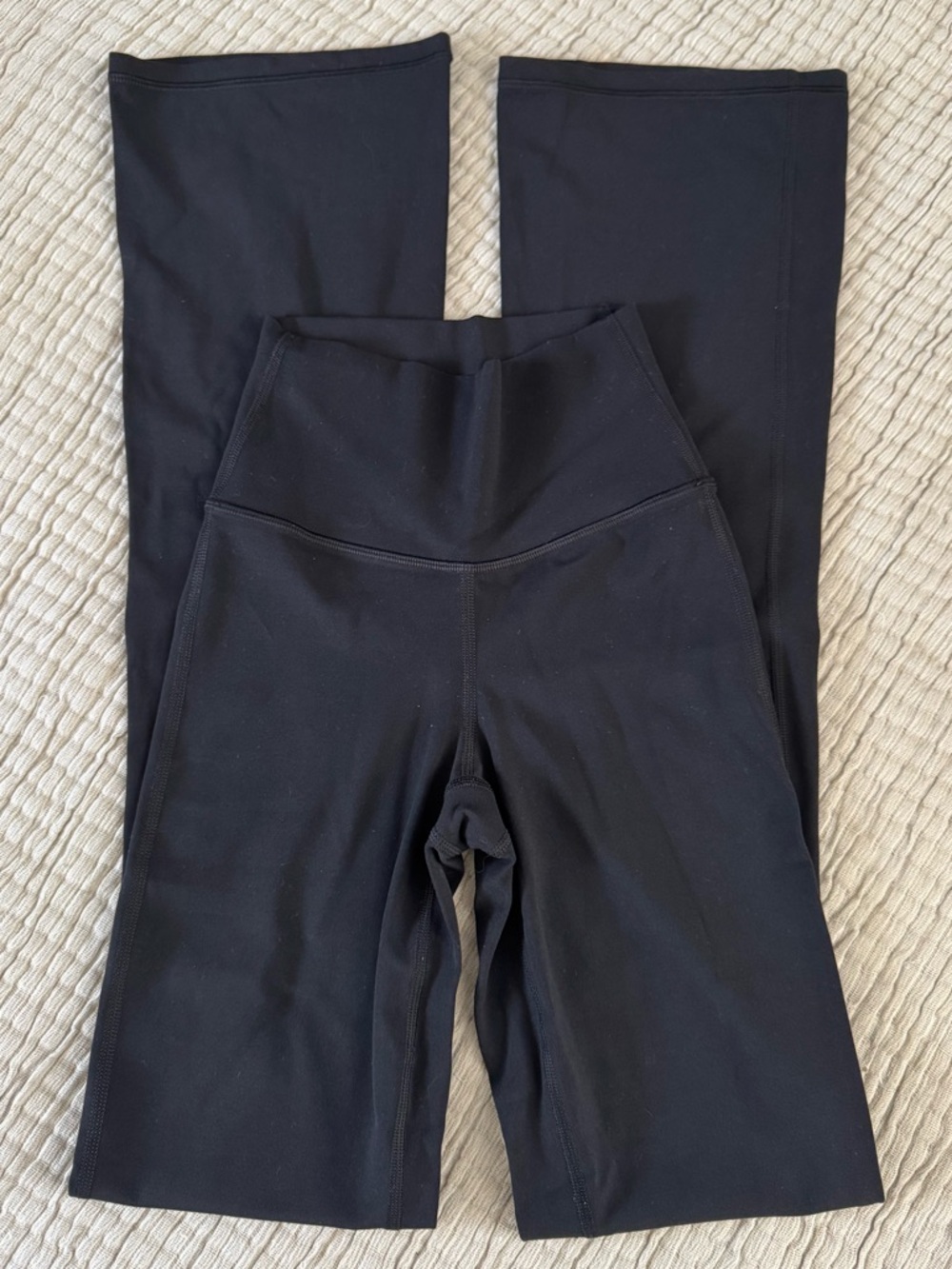 Athleta Transcend Slim Mini Flare Leggings - XXS in Black